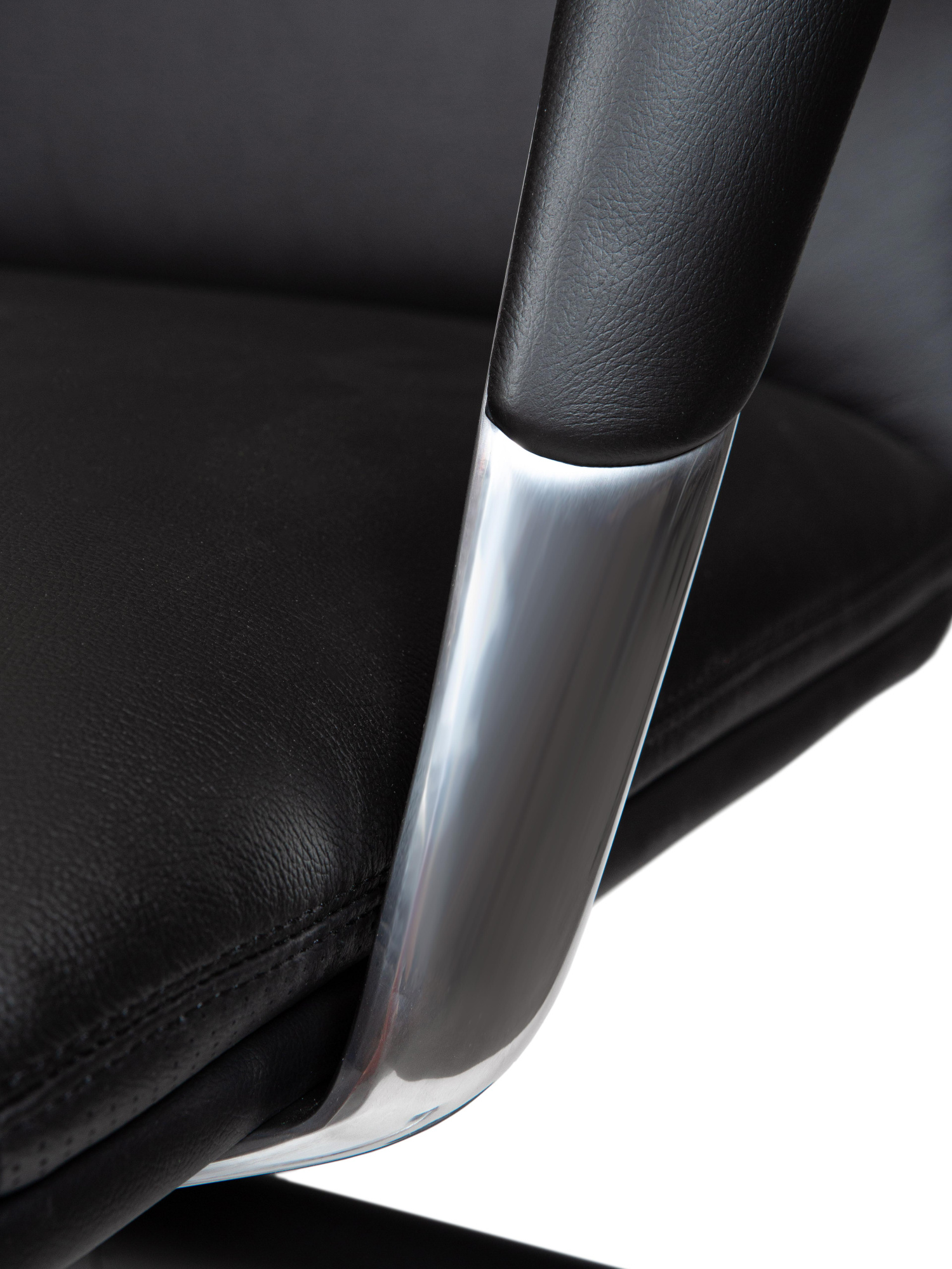 Изображение кресло norden neo lb черная кожа